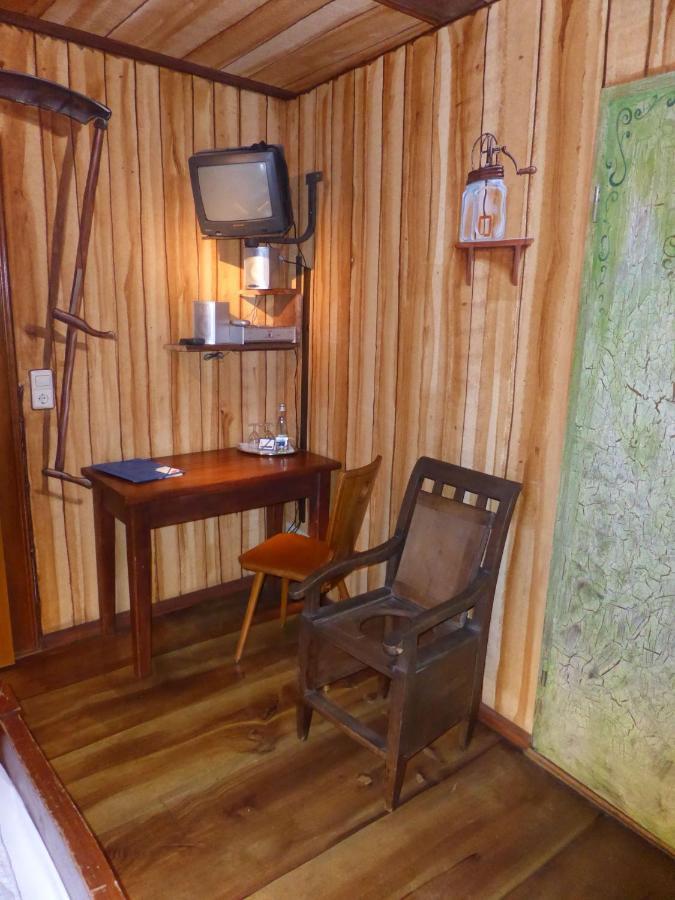 Gasthaus Storchen Hellas Haslach im Kinzigtal Camera foto
