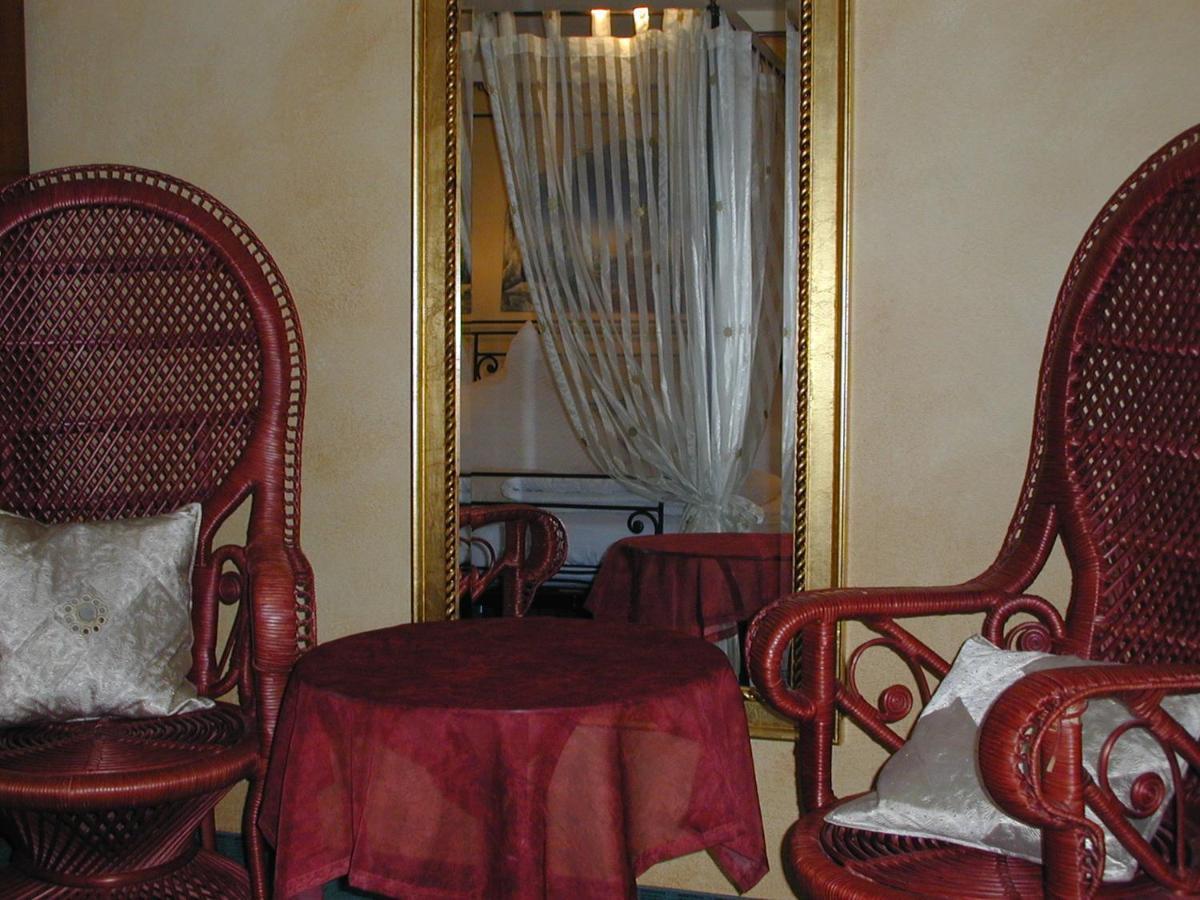 Gasthaus Storchen Hellas Haslach im Kinzigtal Camera foto