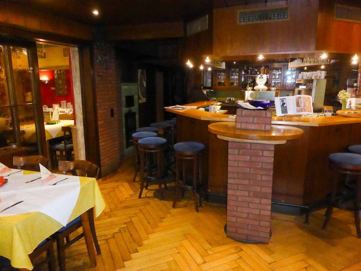 Gasthaus Storchen Hellas Haslach im Kinzigtal Esterno foto